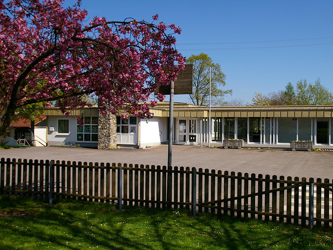 Dorfgemeinschaftshaus Grasbeuren Dorfgemeinschaftshaus Grasbeuren